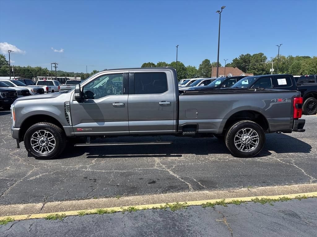 Used 2023 Ford F250 Limited AWD/4WD image 4