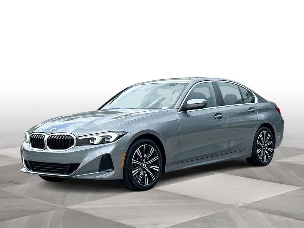 Used 2025 BMW 330i xDrive Sedan w/ Convenience Package AWD/4WD image 4