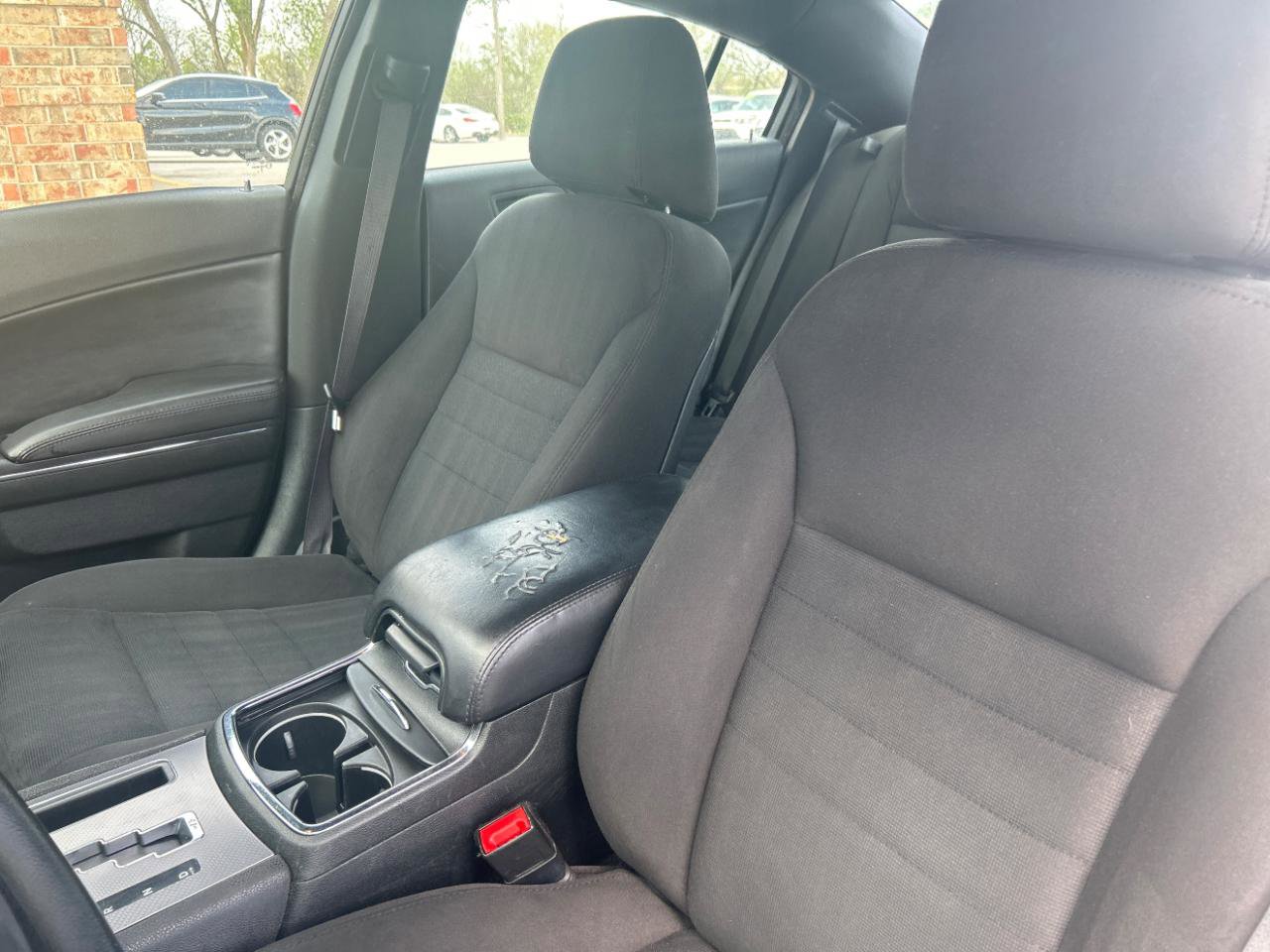 Used 2014 Dodge Charger SE image 18