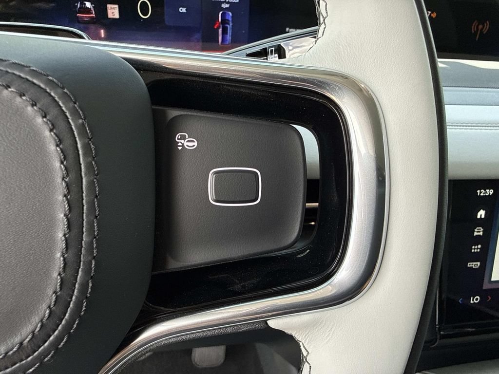 New 2026 Lincoln Navigator L Black Label AWD/4WD image 32