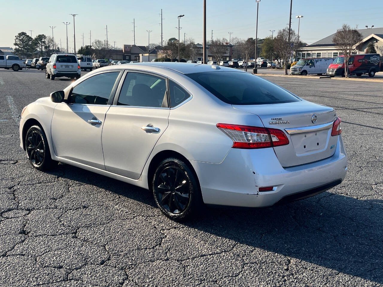 Used 2014 Nissan Sentra SV w/ SV Driver Package FWD image 5