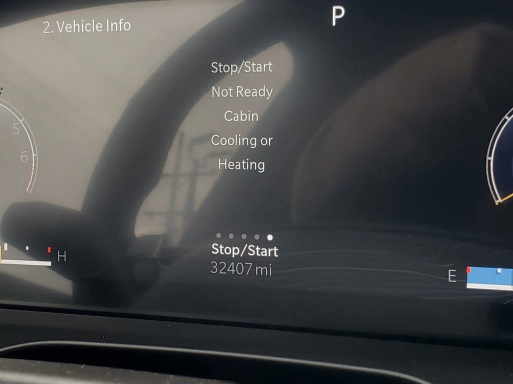 Used 2023 Jeep Grand Cherokee L Laredo image 17