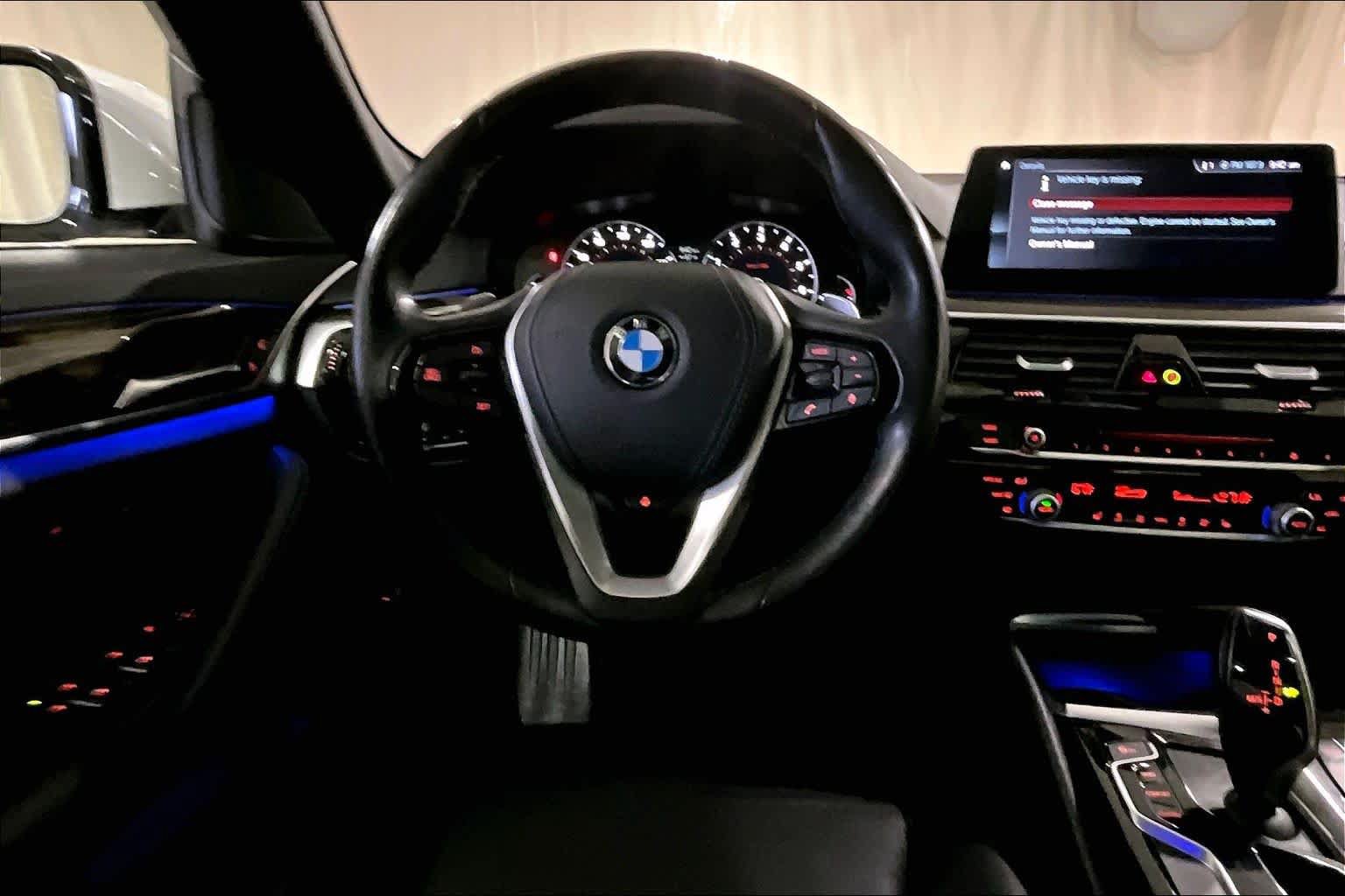 Used 2018 BMW 530i xDrive w/ Premium Package AWD/4WD image 9