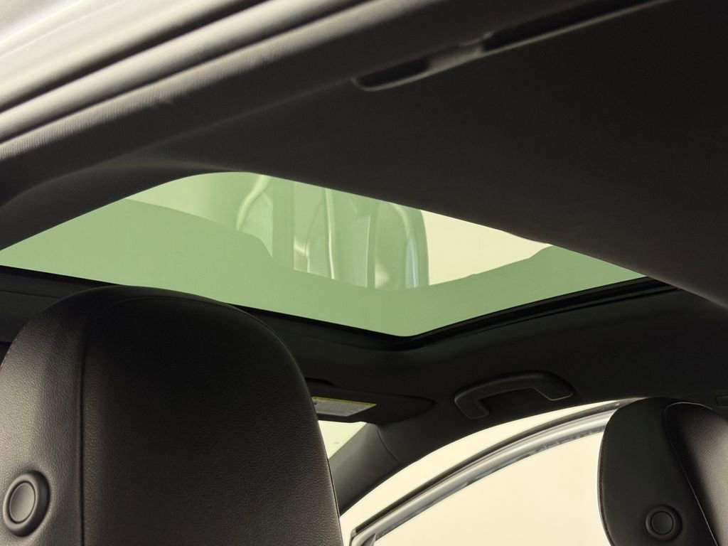 Used 2015 Volkswagen GTI SE w/ Lighting Package (SEL) image 27