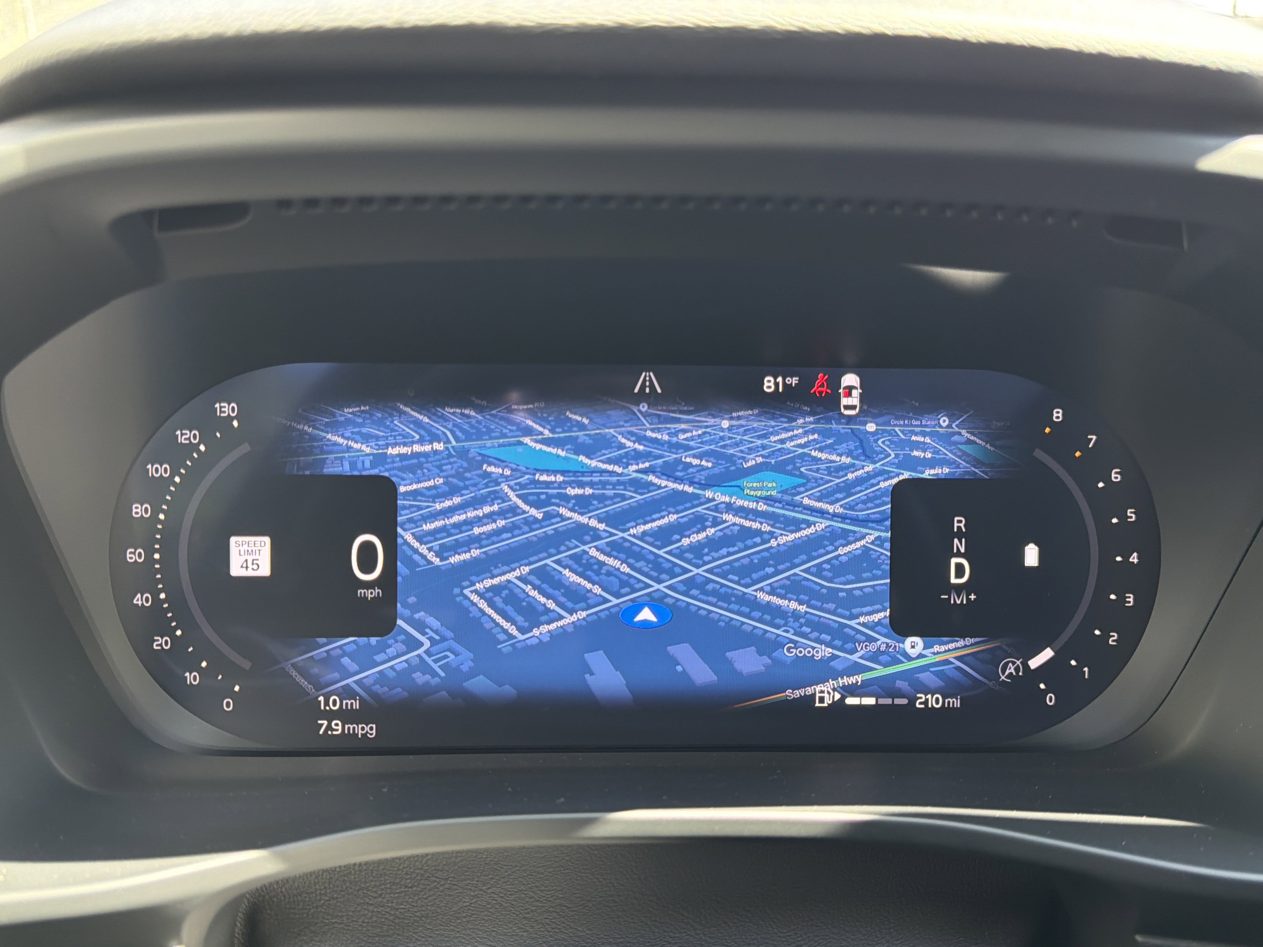 Certified 2025 Volvo XC40 B5 Core image 21
