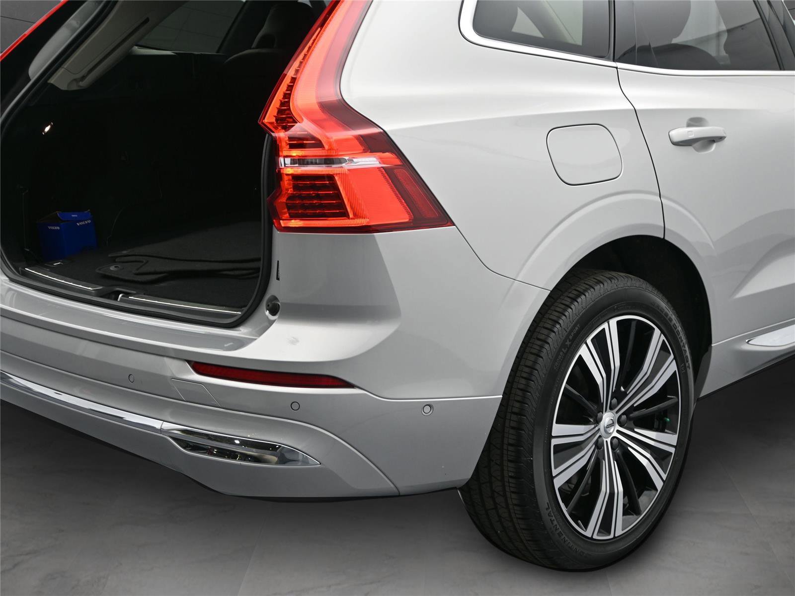 Used 2023 Volvo XC60 B6 Ultimate w/ Climate Package image 22