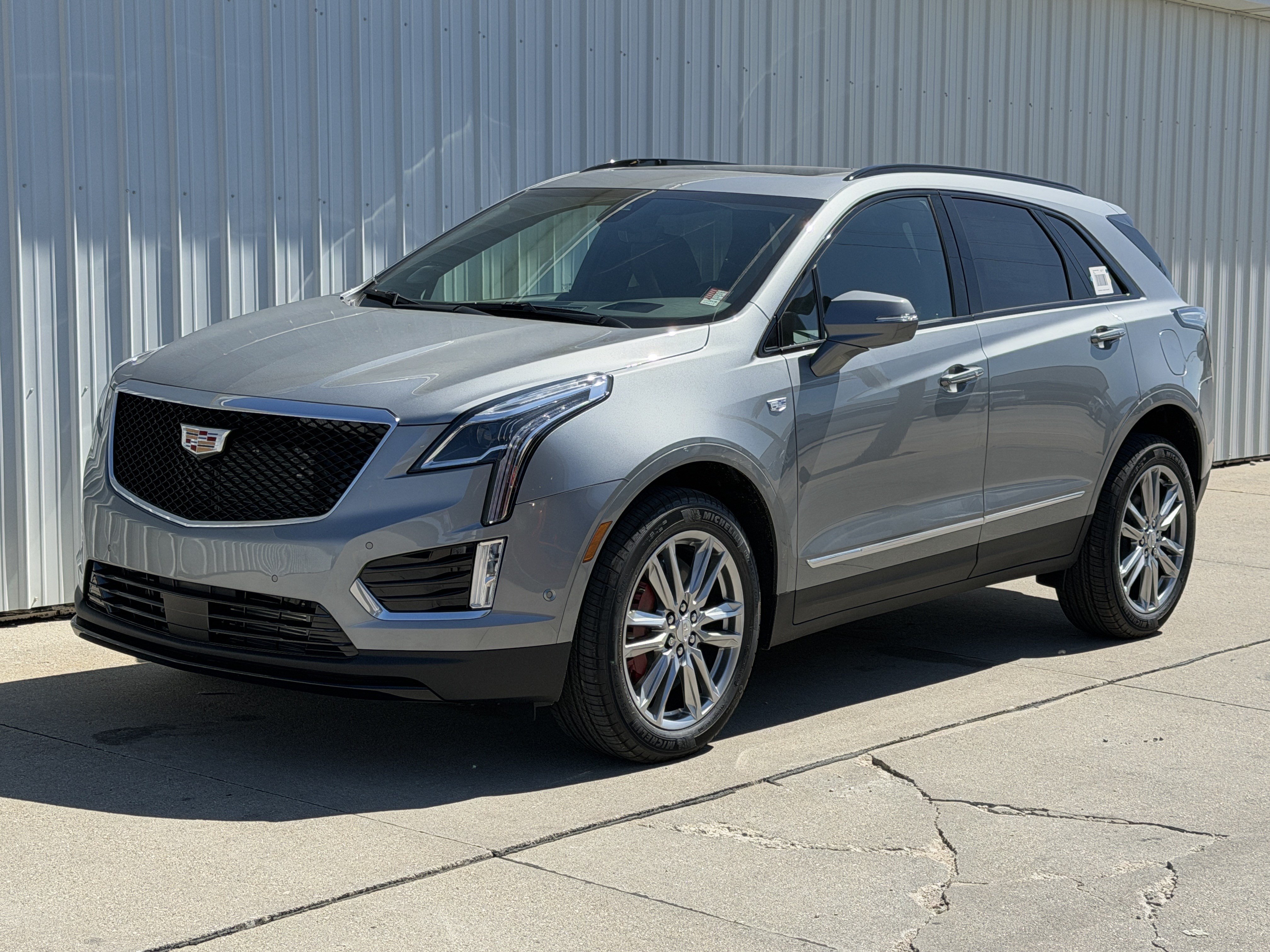 New 2026 Cadillac XT5 Sportv w/ LPO, Floor Liner Package