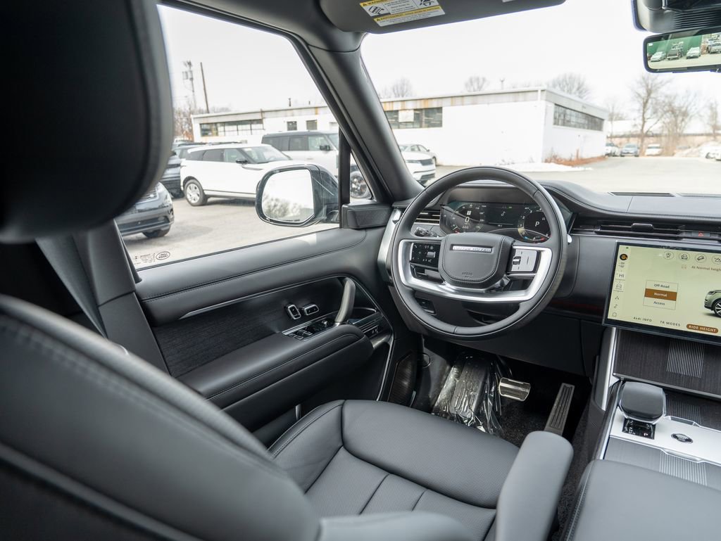 New 2026 Land Rover Range Rover Long Wheelbase Autobiography image 18