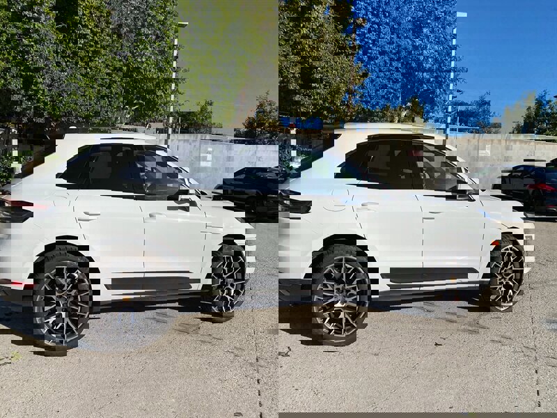 Used 2019 Porsche Macan image 10