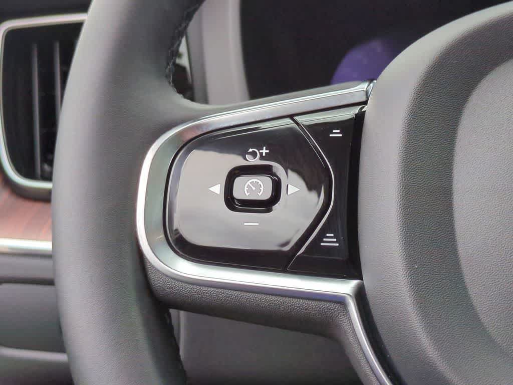 Certified 2024 Volvo XC60 T8 Ultimate w/ Protection Package Premier AWD/4WD image 24