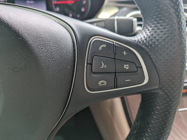 Used 2018 Mercedes-Benz GLC 300 4MATIC image 23
