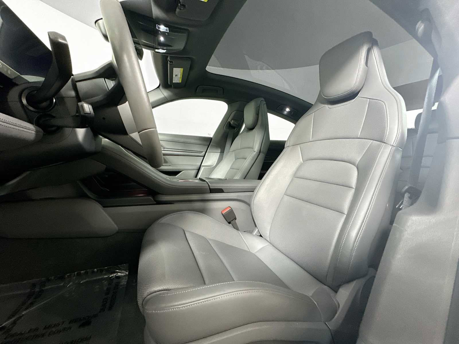 Certified 2025 Porsche Taycan image 5