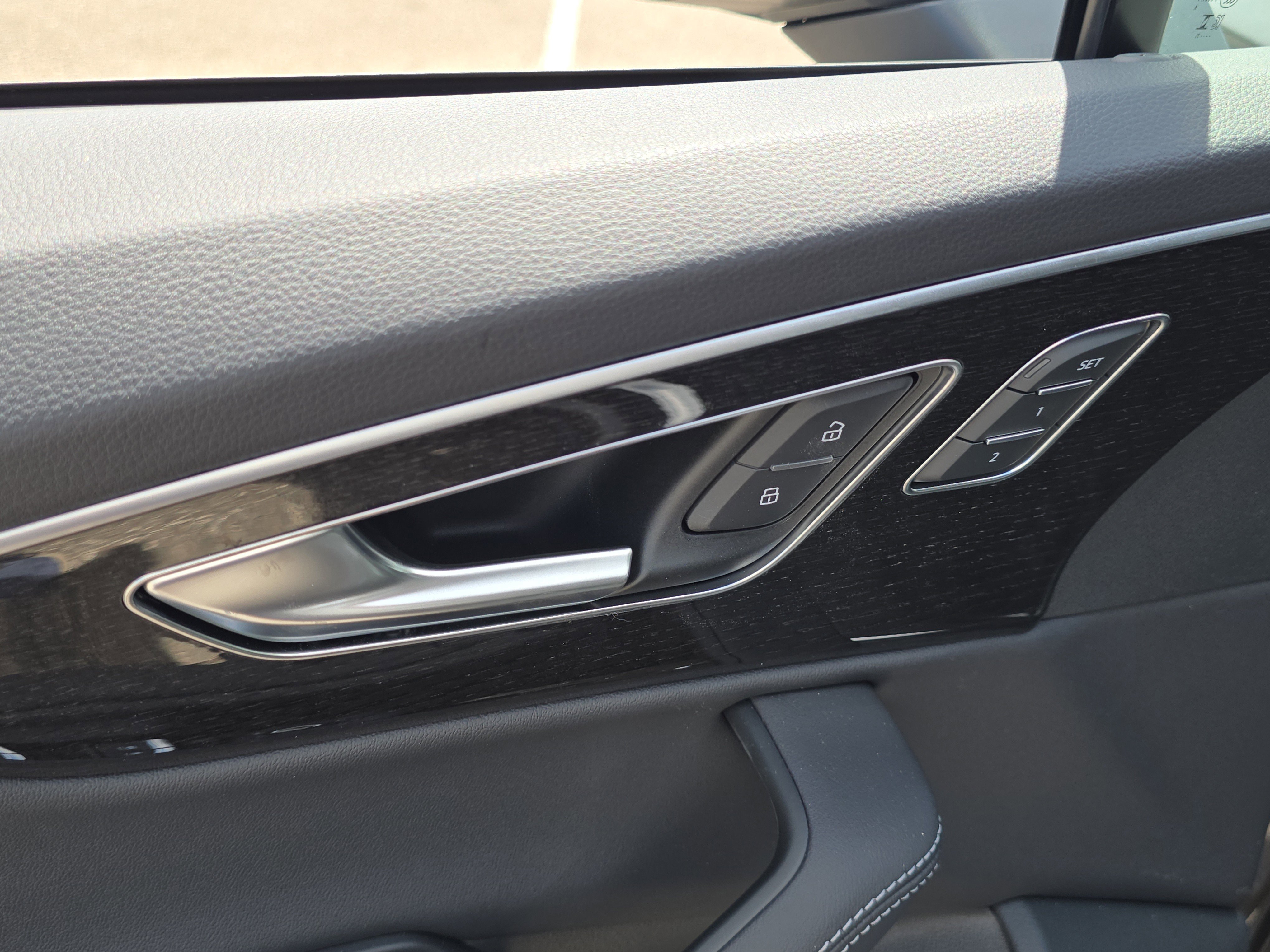 New 2025 Audi Q7 3.0T Prestige image 17