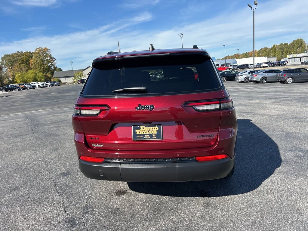 Used 2025 Jeep Grand Cherokee L Limited w/ Black Appearance Package image 5