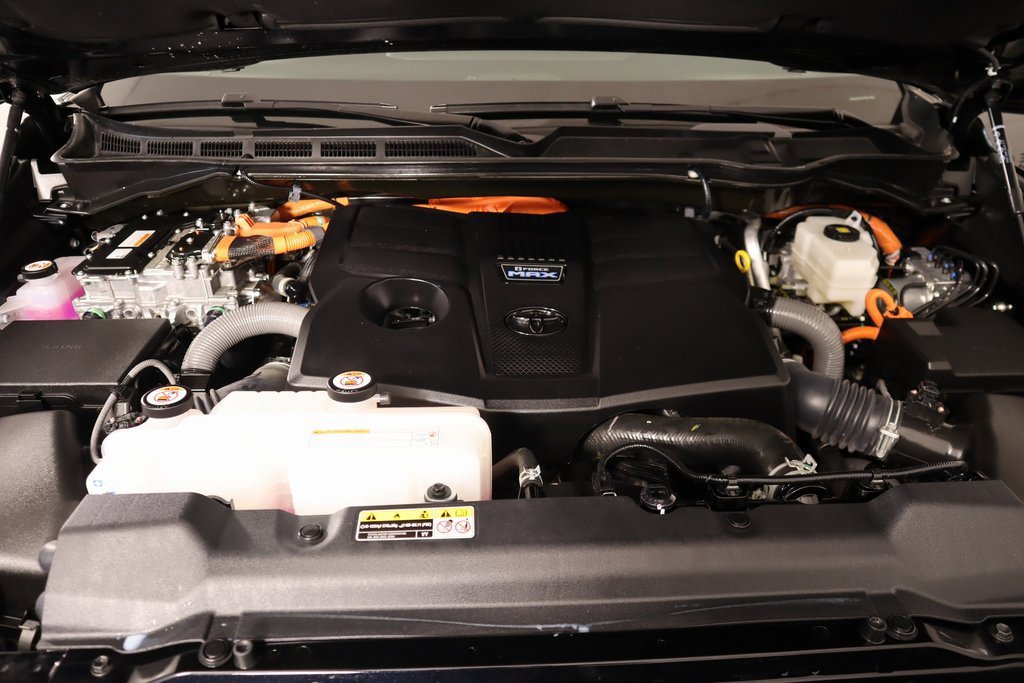 Used 2025 Toyota Sequoia SR5 image 21