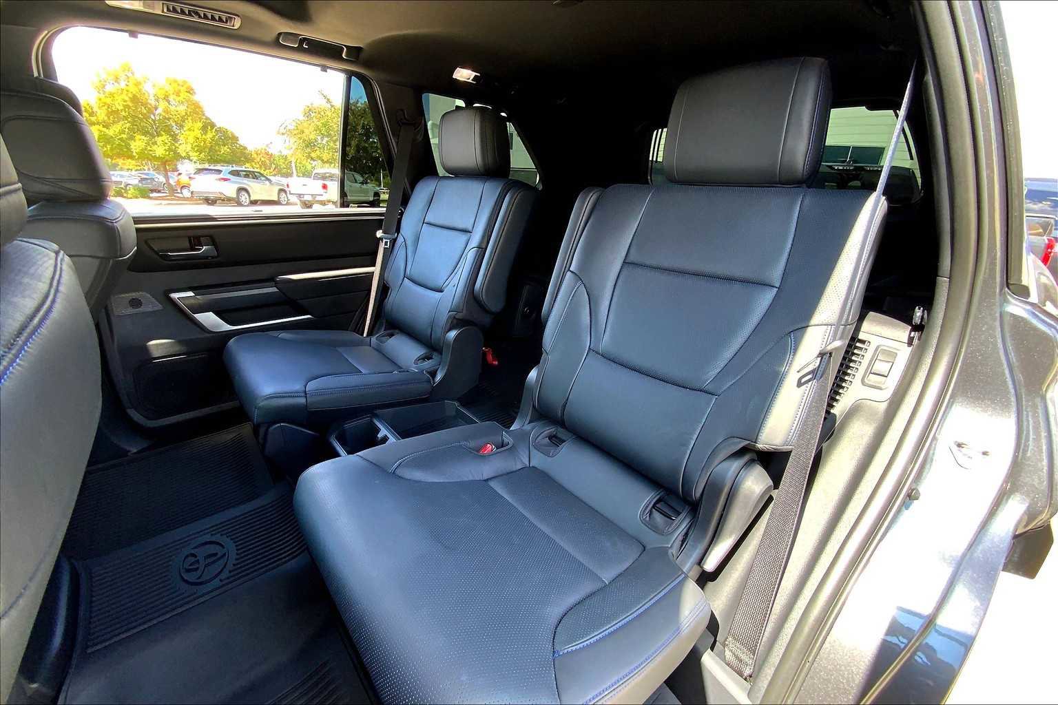 Used 2025 Toyota Sequoia Platinum image 20