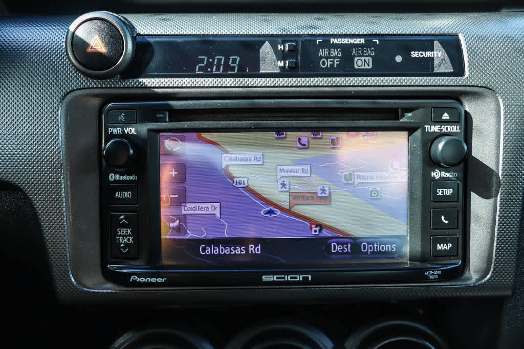 Used 2014 Scion tC FWD image 22