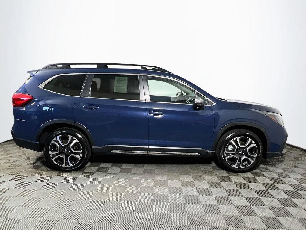 Used 2023 Subaru Ascent Limited w/ Technology Package AWD/4WD image 8
