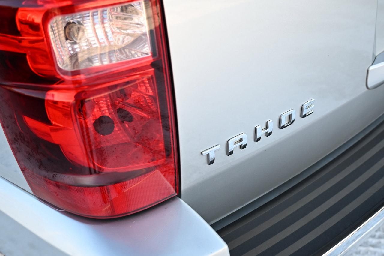 Used 2012 Chevrolet Tahoe LTZ image 16