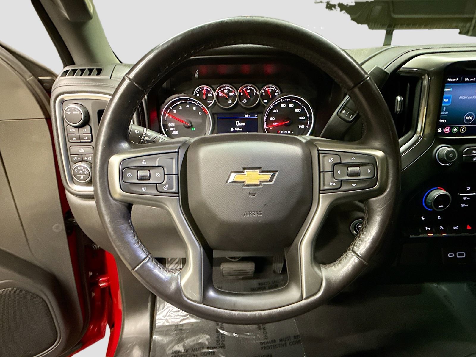 Used 2021 Chevrolet Silverado 1500 LT w/ Z71 Off-Road Package AWD/4WD image 13