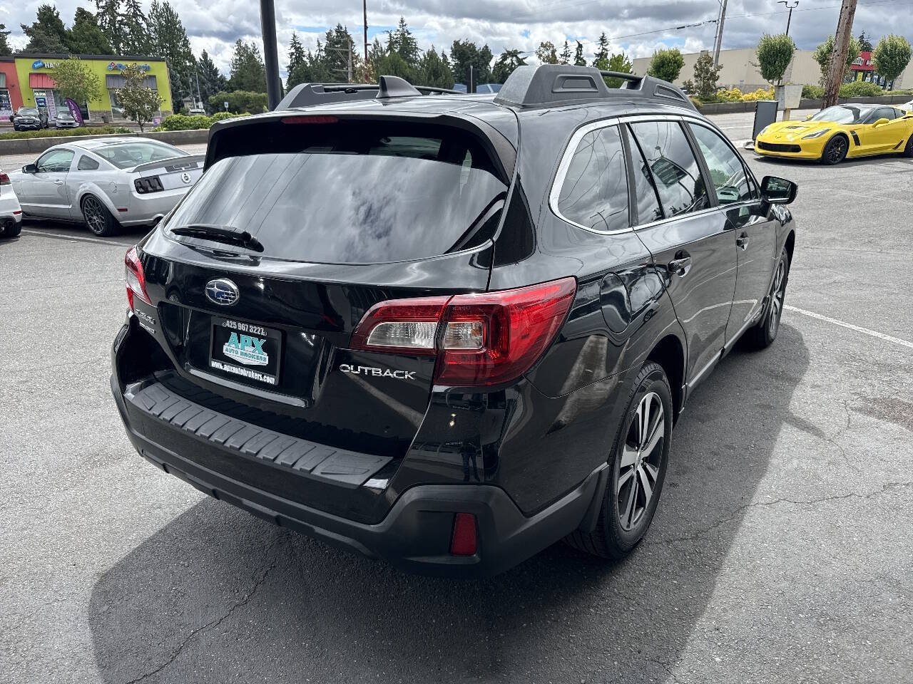 Used 2018 Subaru Outback 2.5i Limited w/ Popular Package #2 AWD/4WD image 9