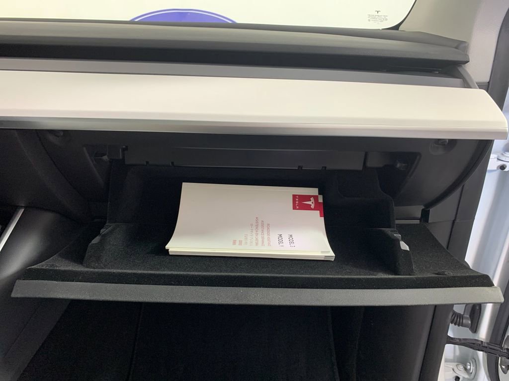 Used 2020 Tesla Model Y Long Range image 42