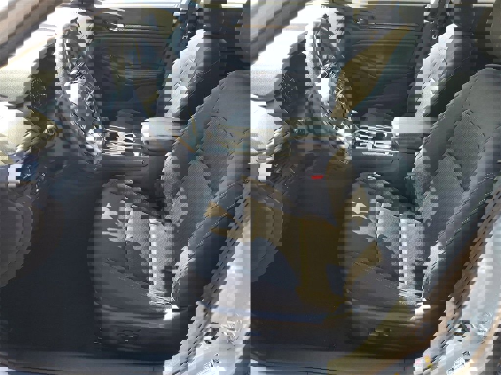 Used 2024 Nissan Altima 2.5 SV image 5