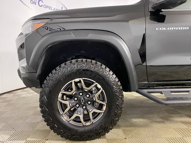 Certified 2026 Chevrolet Colorado ZR2 w/ Technology Package AWD/4WD image 30