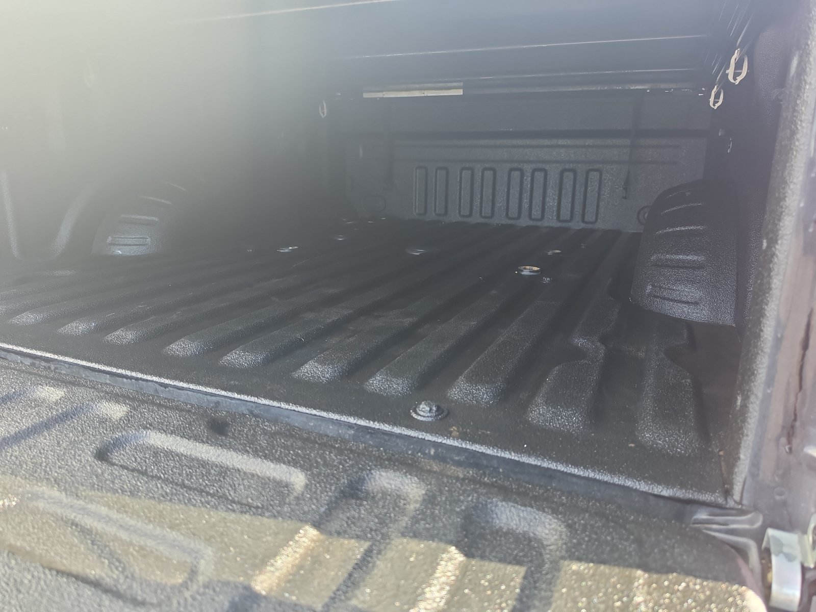 Used 2020 Ford F350 XLT w/ XLT Premium Package AWD/4WD image 26