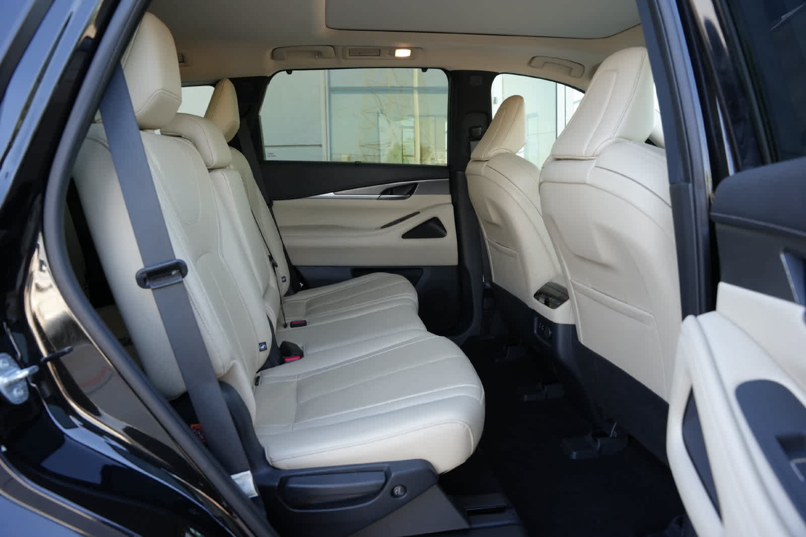 Used 2023 INFINITI QX60 Luxe w/ Cargo Package AWD/4WD image 19