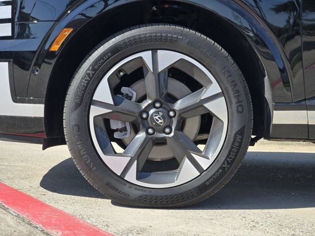 Certified 2026 Hyundai Palisade Limited FWD image 11