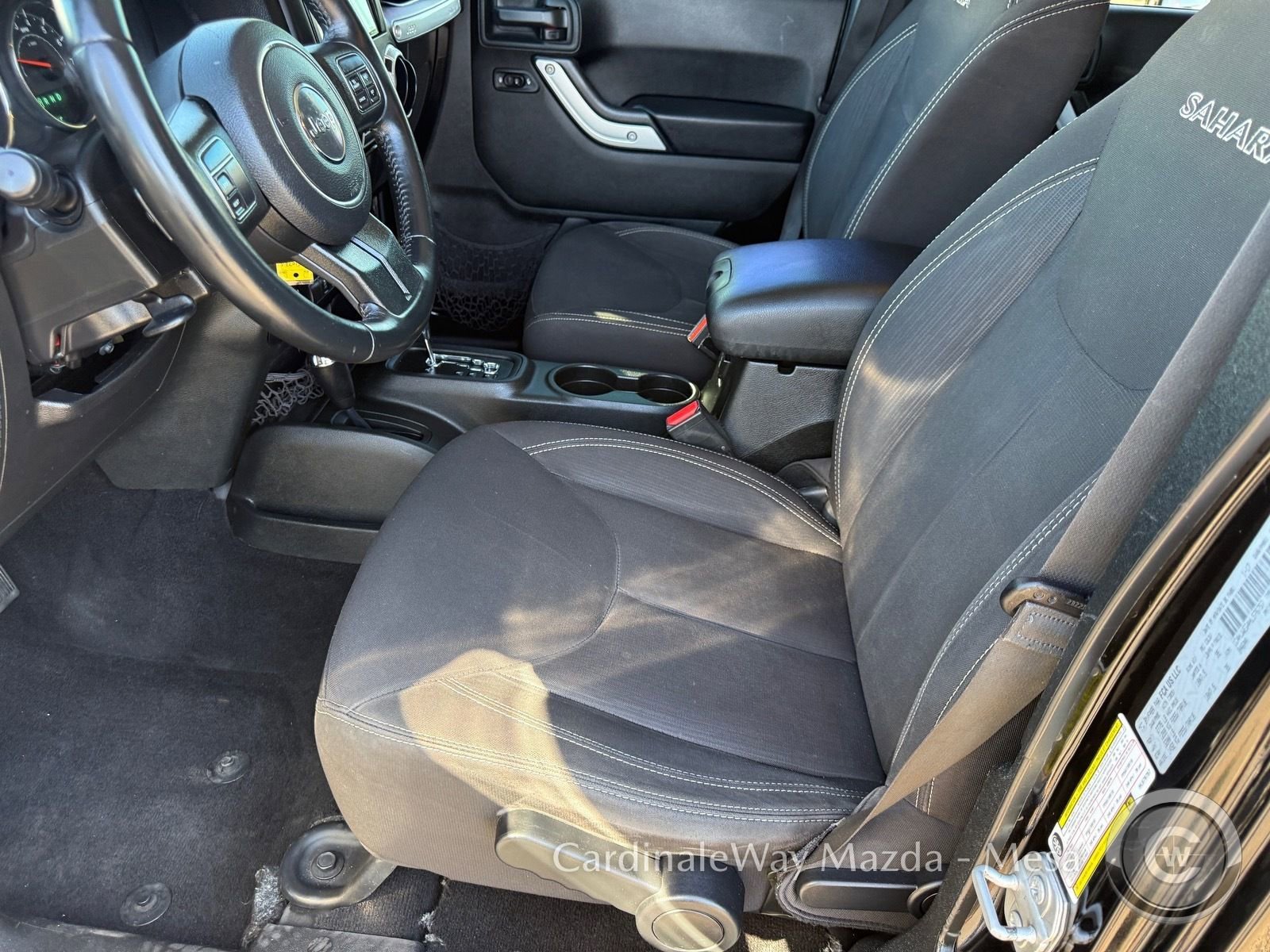 Used 2017 Jeep Wrangler Unlimited Sahara image 12