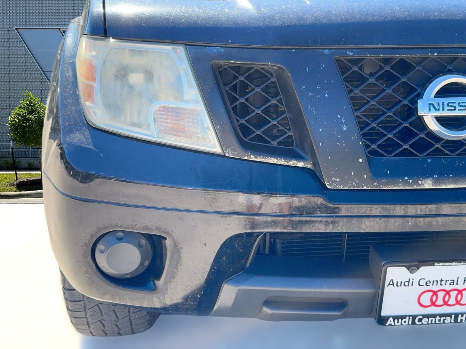 Used 2014 Nissan Frontier SV image 11