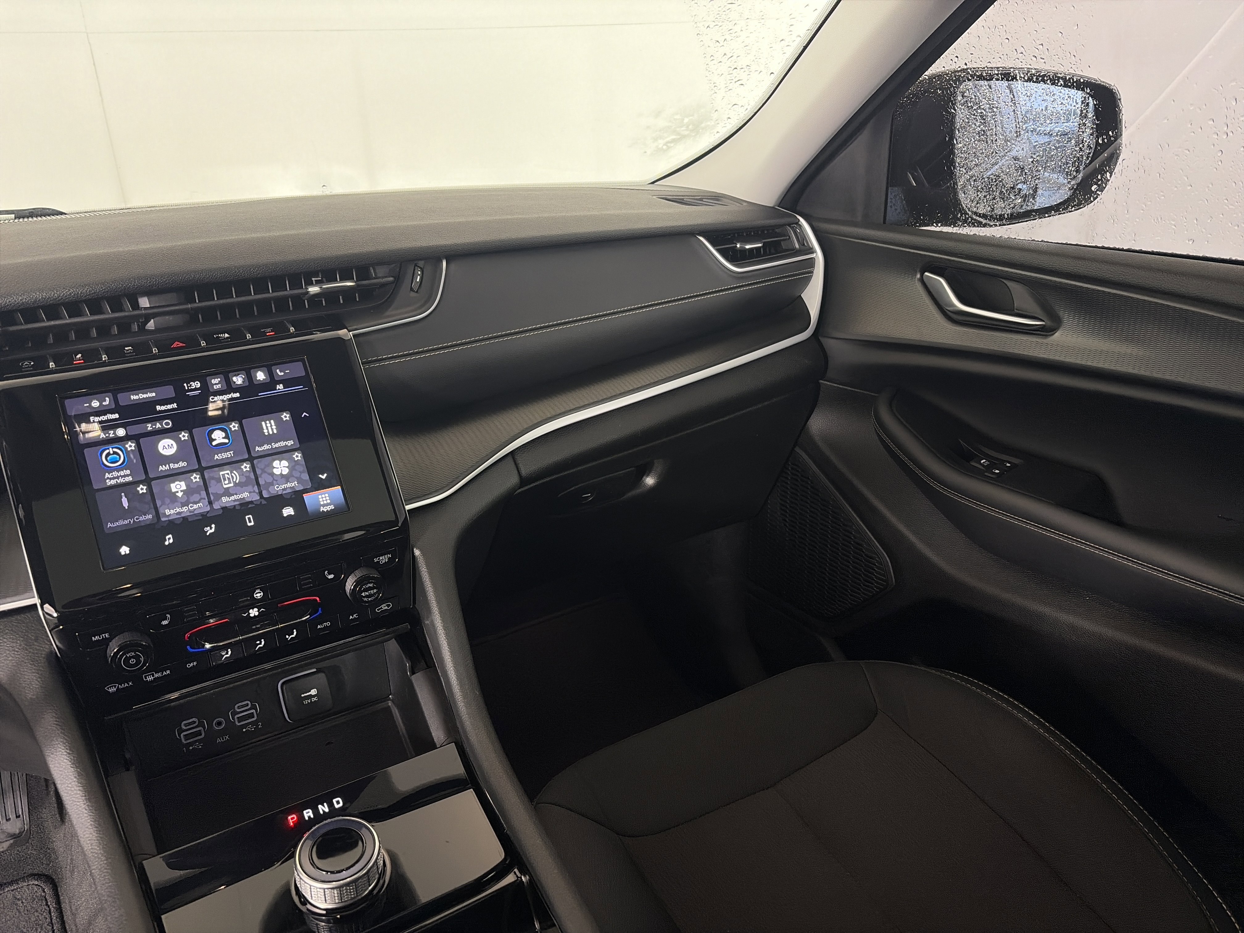 Used 2023 Jeep Grand Cherokee Laredo w/ Luxury Tech Group I image 11