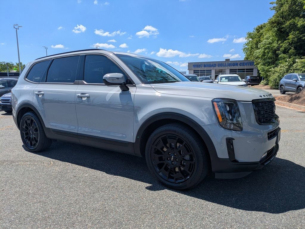 Used 2022 Kia Telluride SX w/ SX Prestige Package AWD/4WD image 2