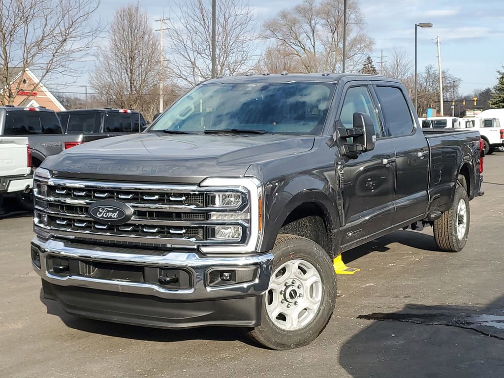 New 2026 Ford F350 XLT w/ XLT Premium Package AWD/4WD image 1