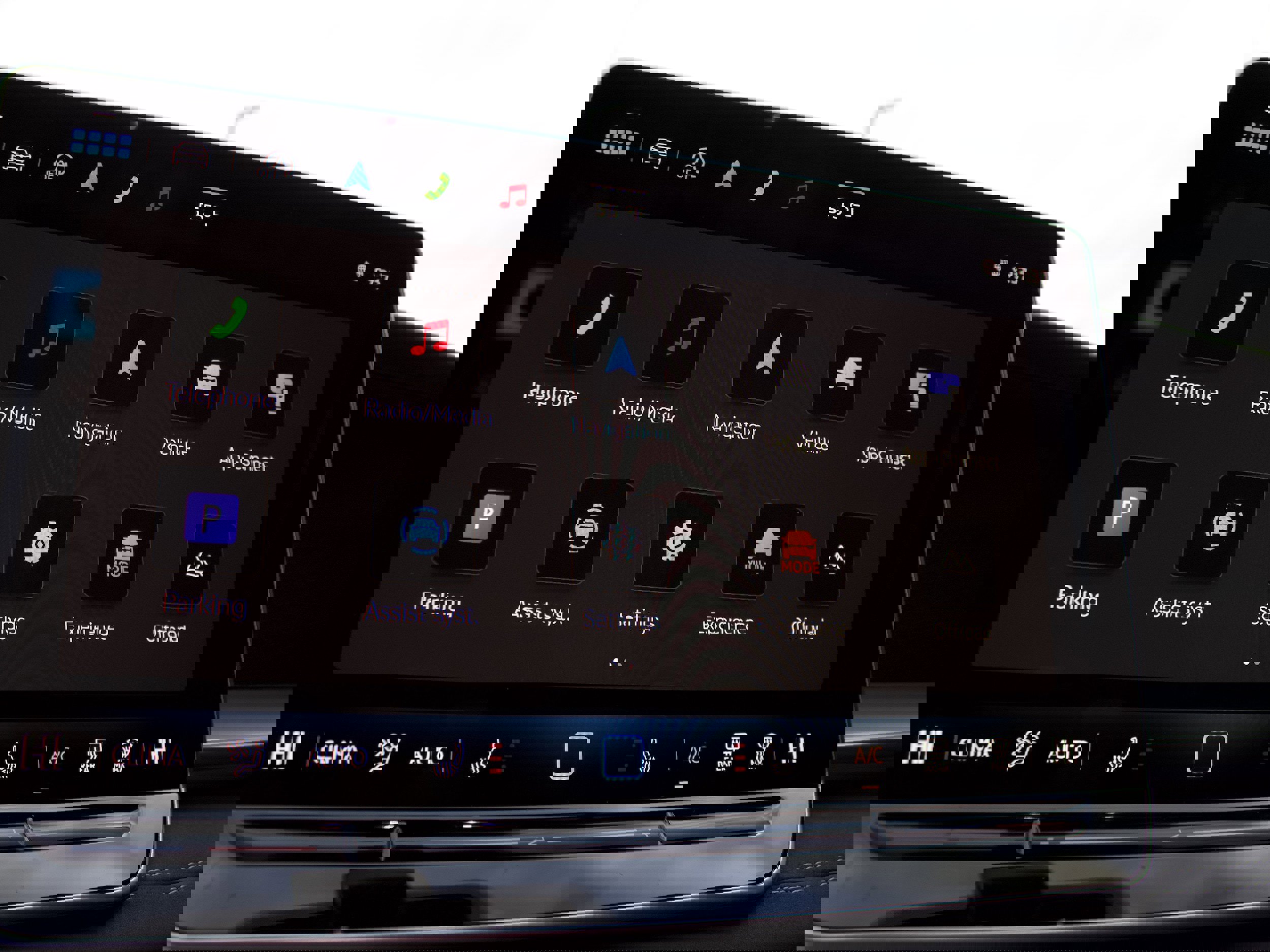 New 2025 Volkswagen Tiguan SE image 21