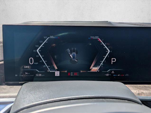 Used 2023 BMW X7 xDrive40i w/ M Sport Package image 10