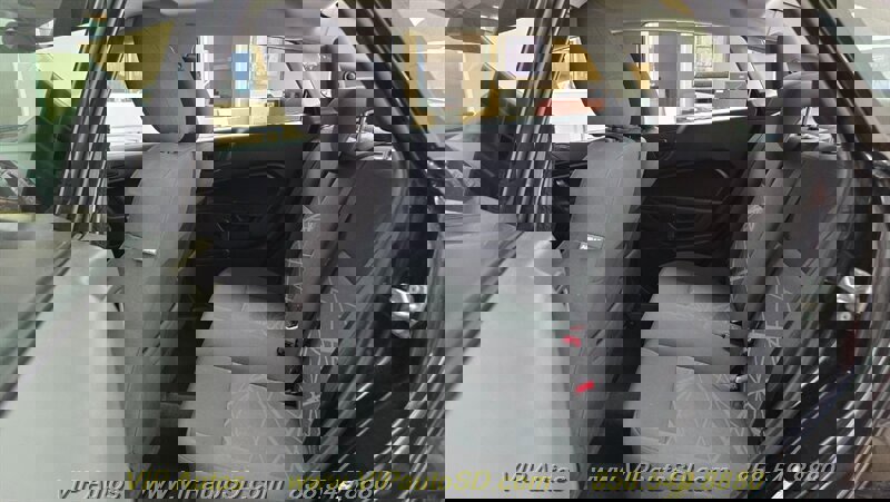 Used 2015 Ford Fiesta S image 18