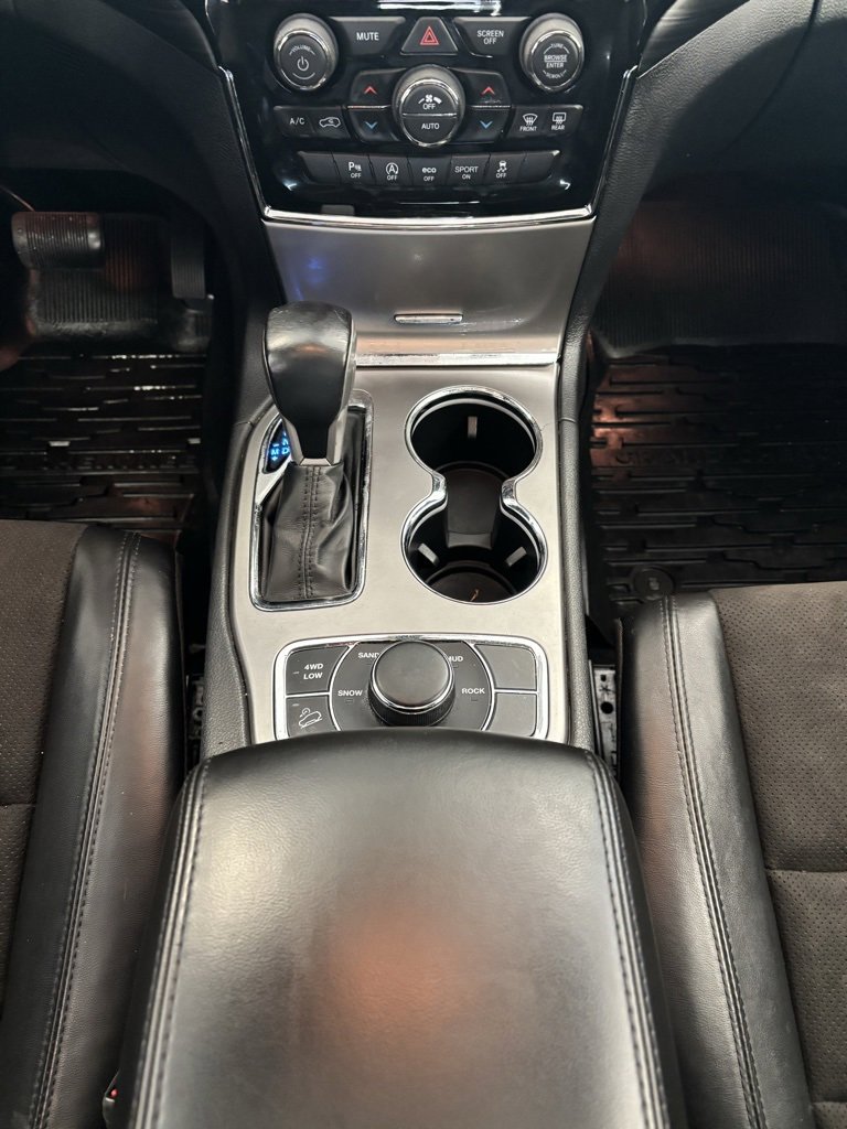 Used 2020 Jeep Grand Cherokee Altitude image 18