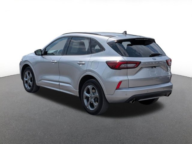 Certified 2023 Ford Escape ST-Line w/ Tech Pack #1 AWD/4WD image 4