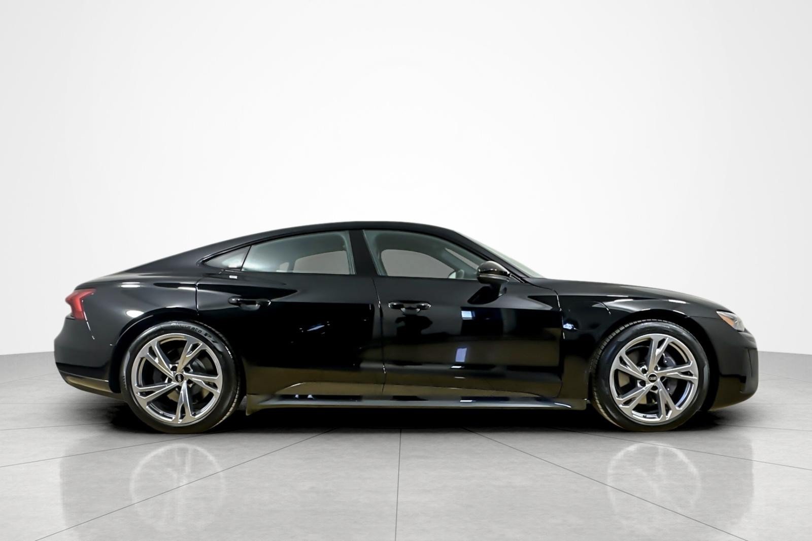 Used 2024 Audi e-tron GT Premium Plus w/ Executive Package AWD/4WD image 6