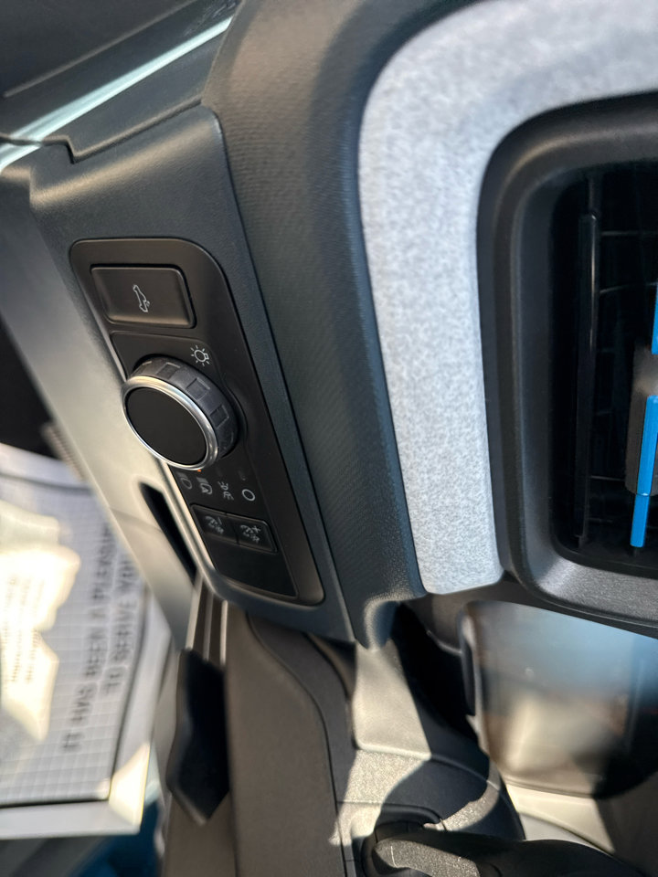 New 2025 Ford Maverick XLT w/ XLT Luxury Package image 23