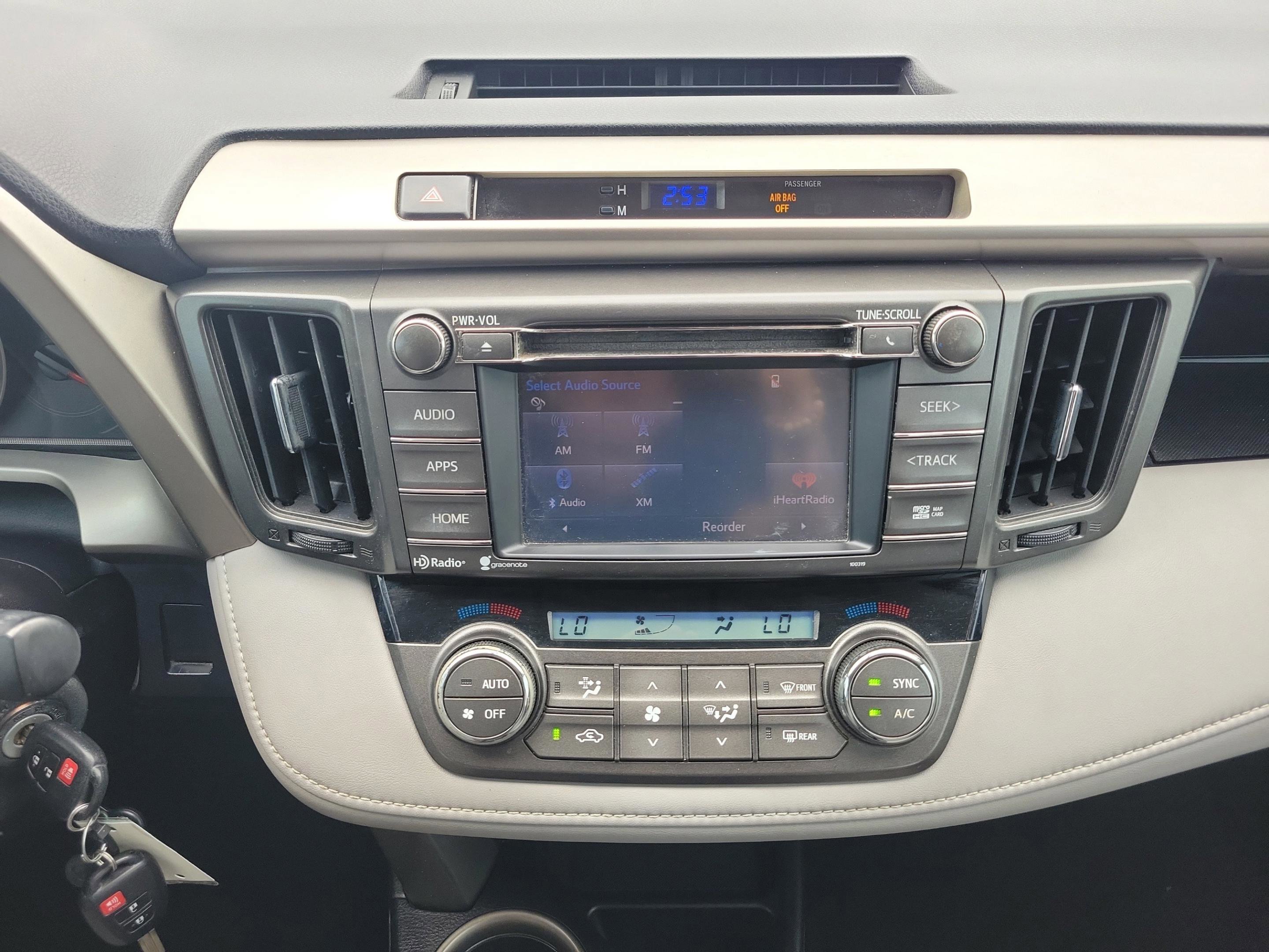 Used 2015 Toyota RAV4 XLE image 14