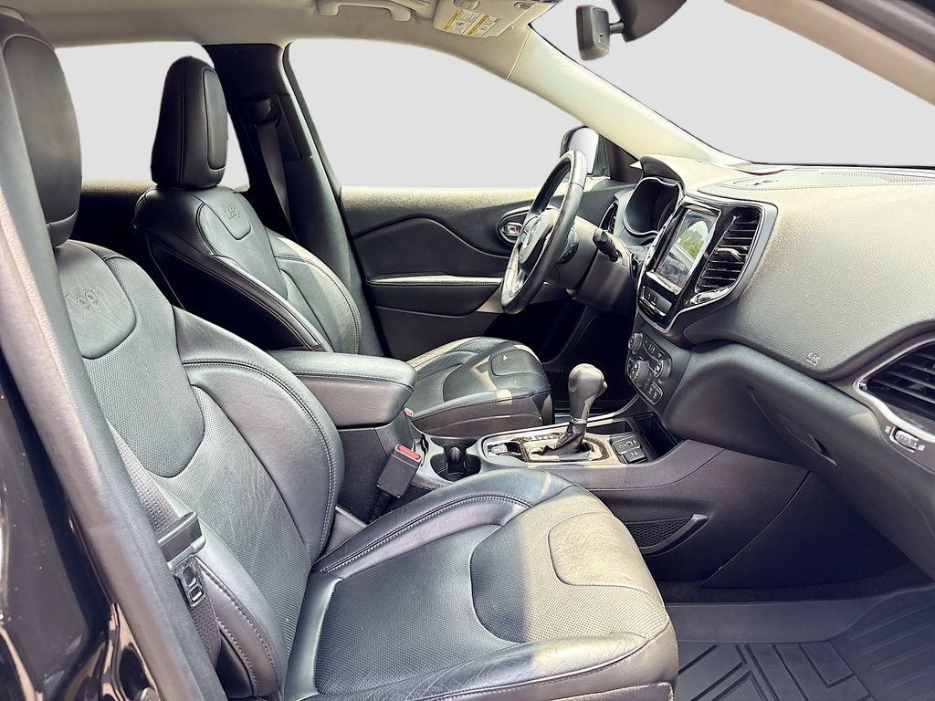 Used 2020 Jeep Cherokee Limited FWD image 24