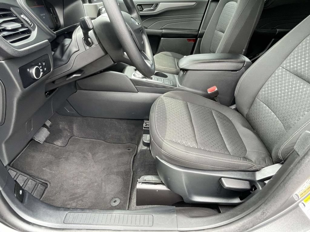Used 2026 Ford Escape Active FWD image 13