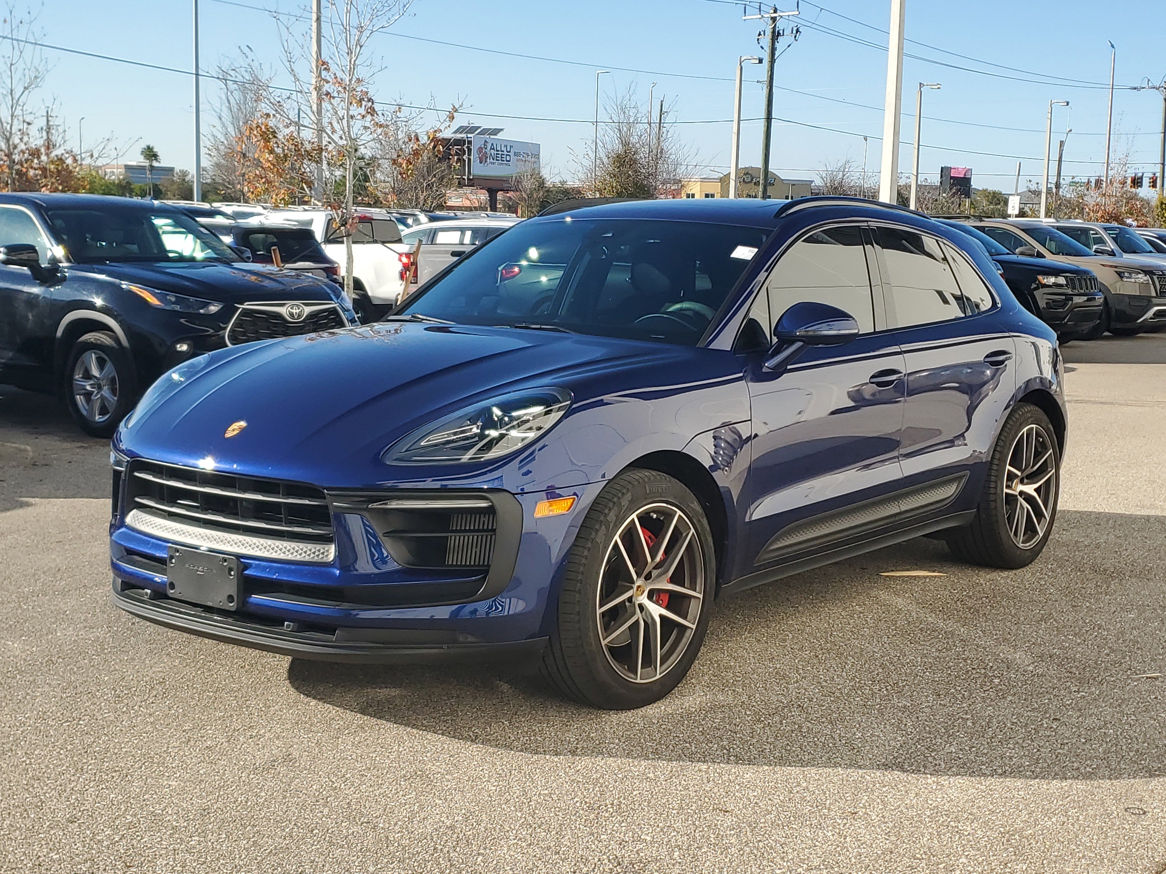Used 2022 Porsche Macan S image 8