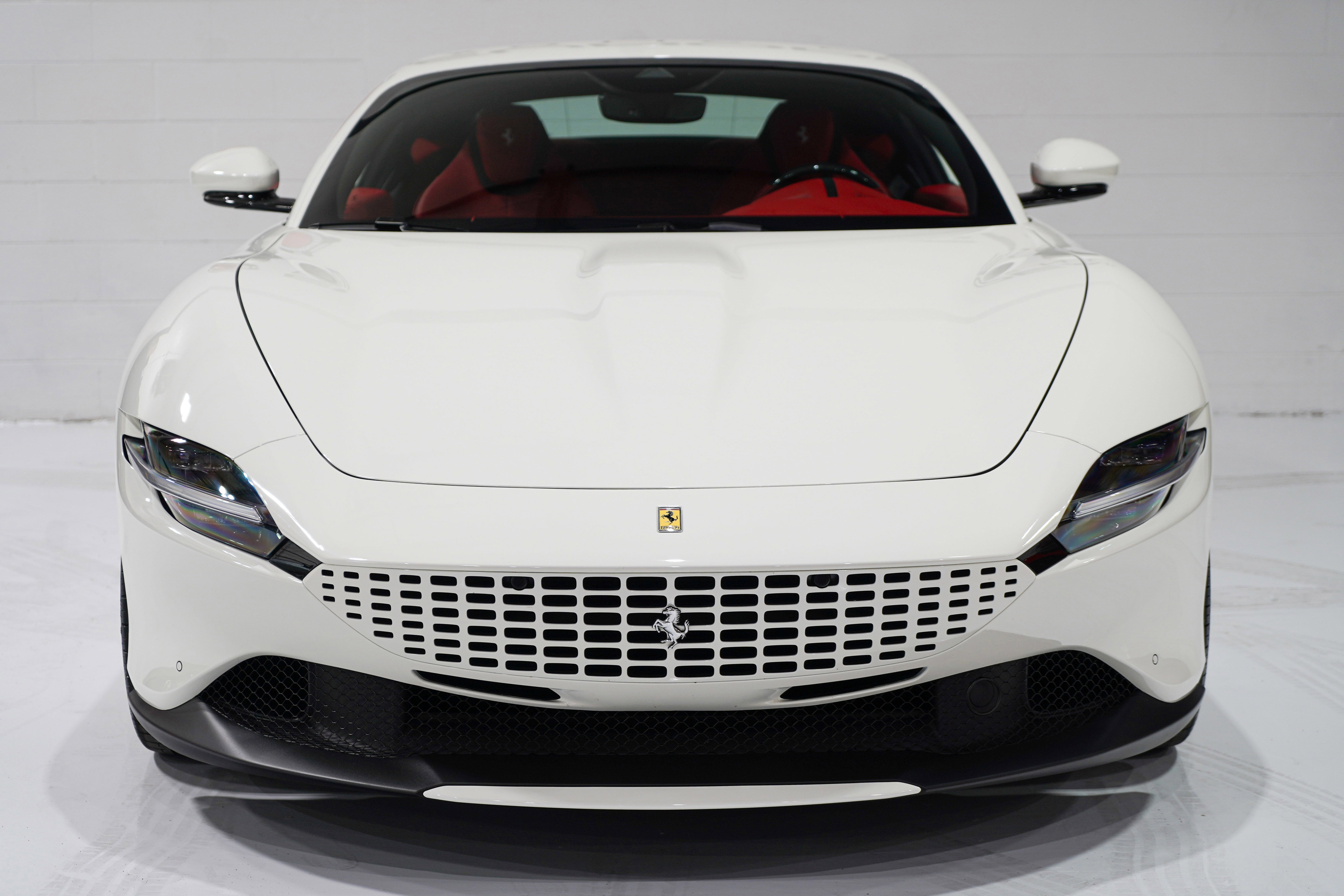 Used 2024 Ferrari Roma RWD image 5
