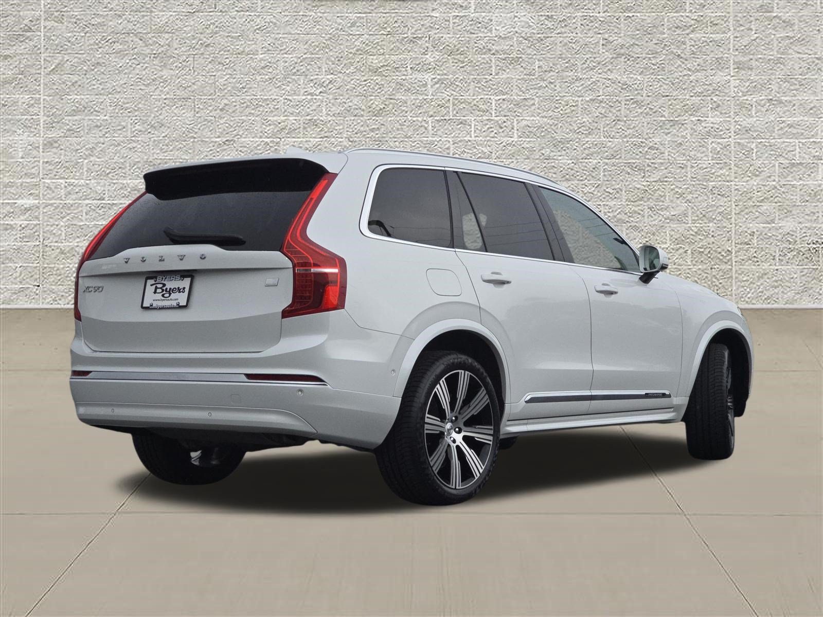 Used 2023 Volvo XC90 T8 Plus AWD/4WD image 7