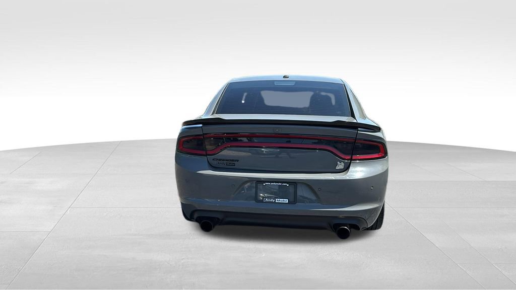 Used 2019 Dodge Charger SXT w/ Blacktop Package RWD image 6